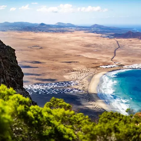 Home2book Charming Teguise, Terrace شقة تيغيسي