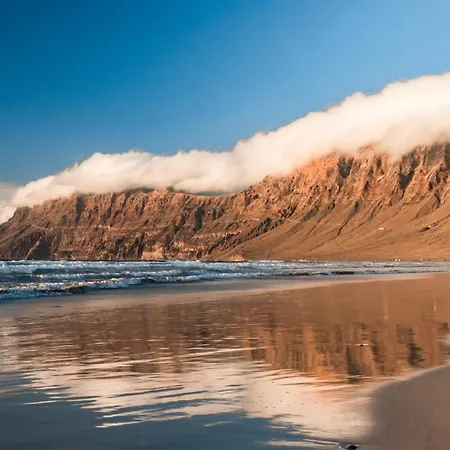 Home2book Charming Teguise, Terrace شقة *